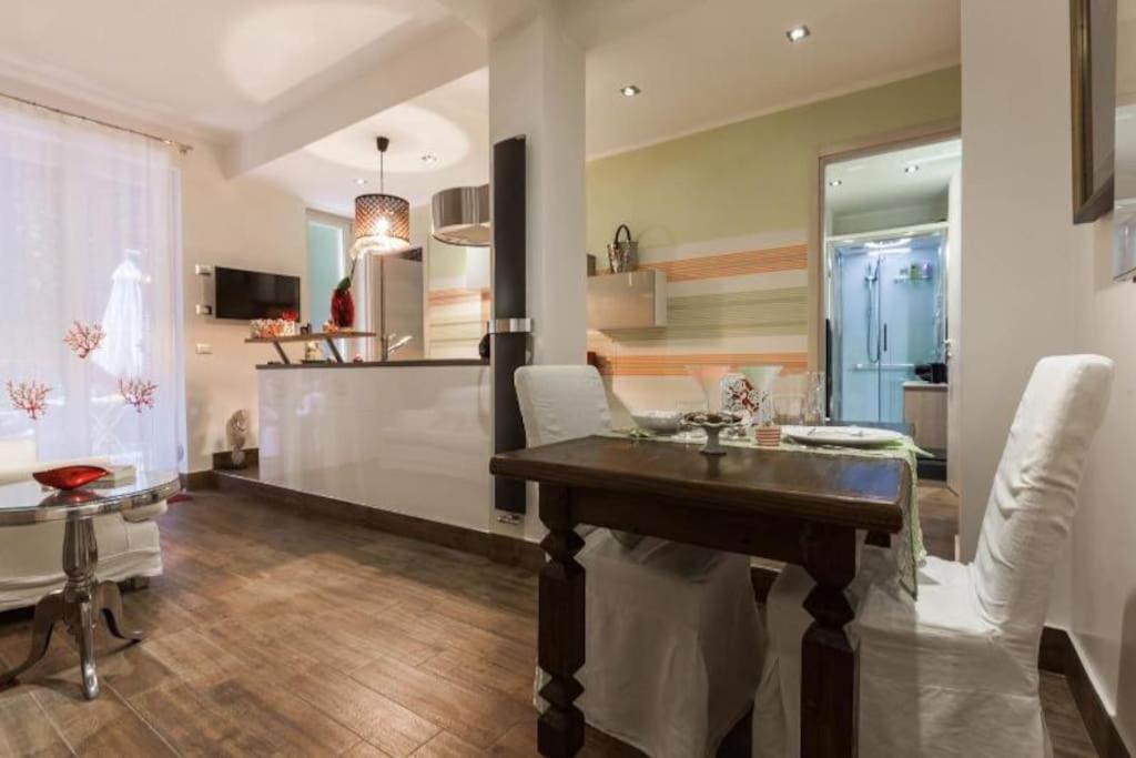 Lily'S - Near Harbor And Downtown With Terrace - Italy Flat Vacation Génova Exterior foto